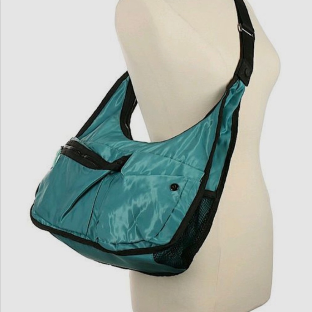 Thirty One Explorista Crossbody
